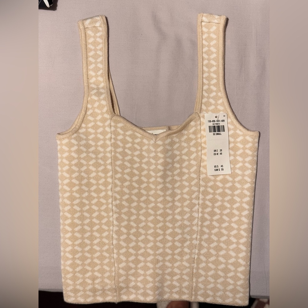 A&F crop top NWT